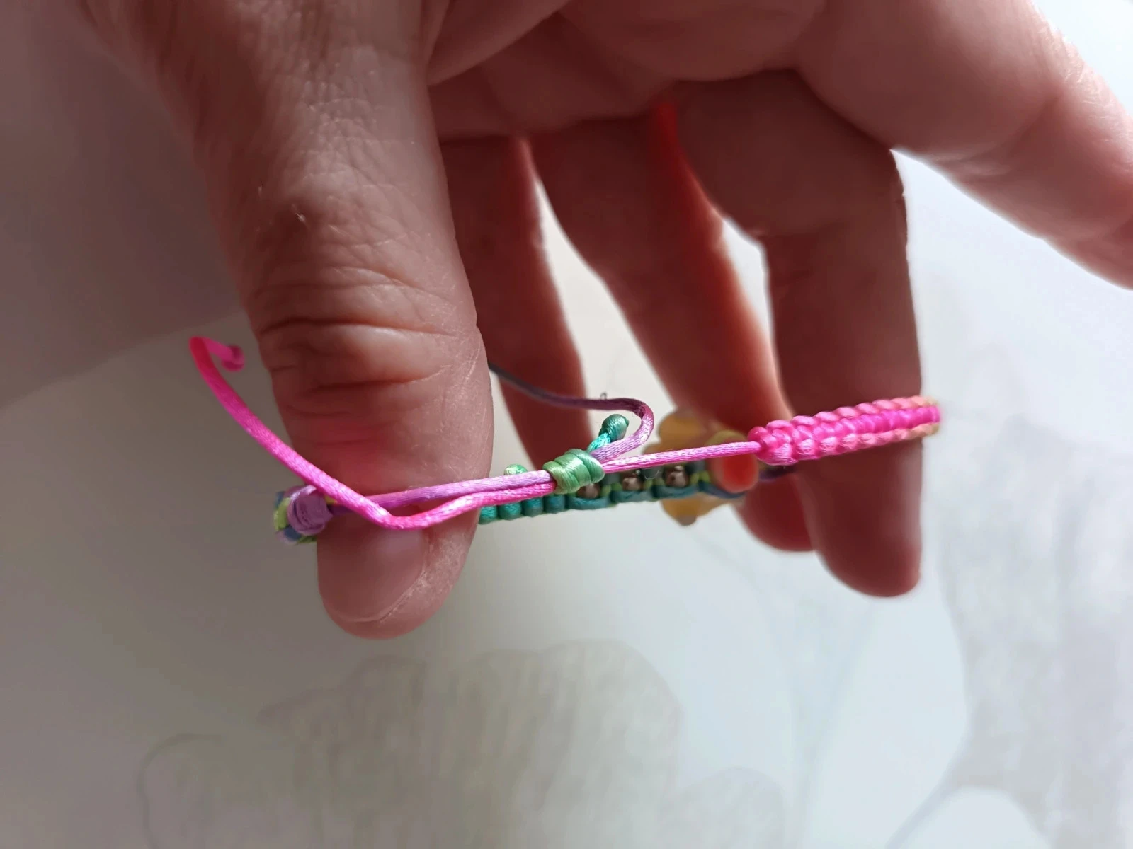 Pulseira fantasia macramé flor thiaré – photo 3